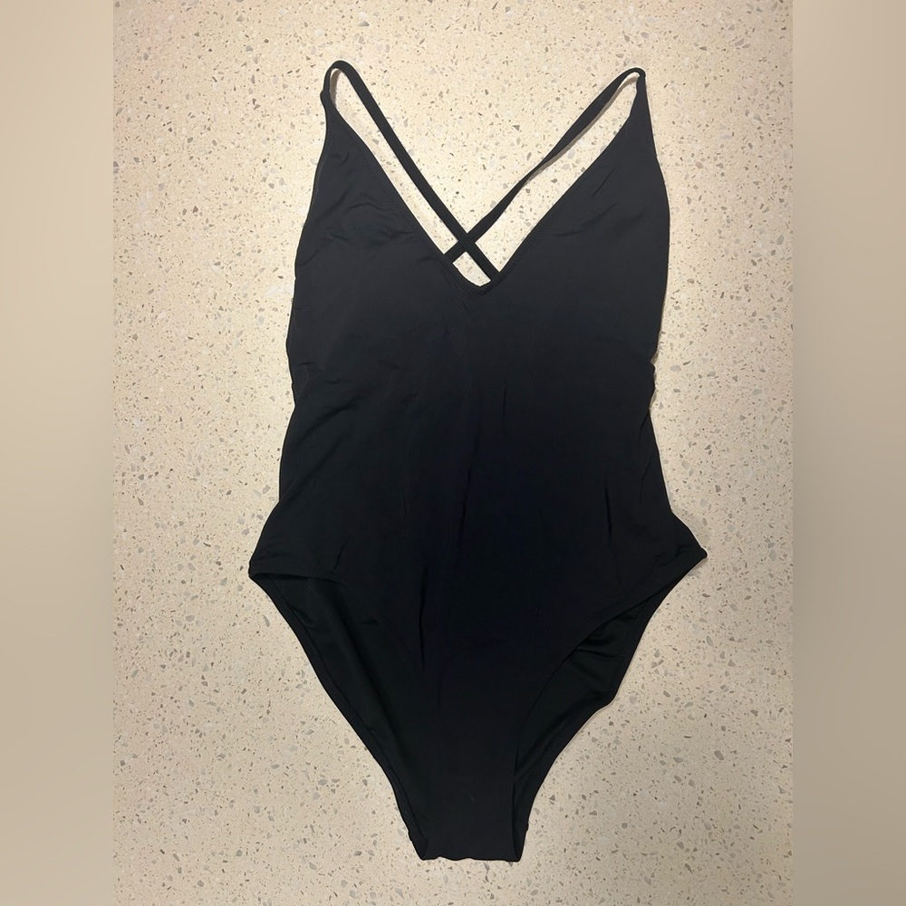 Garage Black One Piece Women's Swimwear